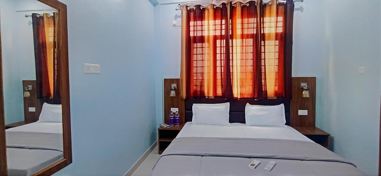 Hotel Comfort Inn Homestay เดห์ราดุน ภายนอก รูปภาพ