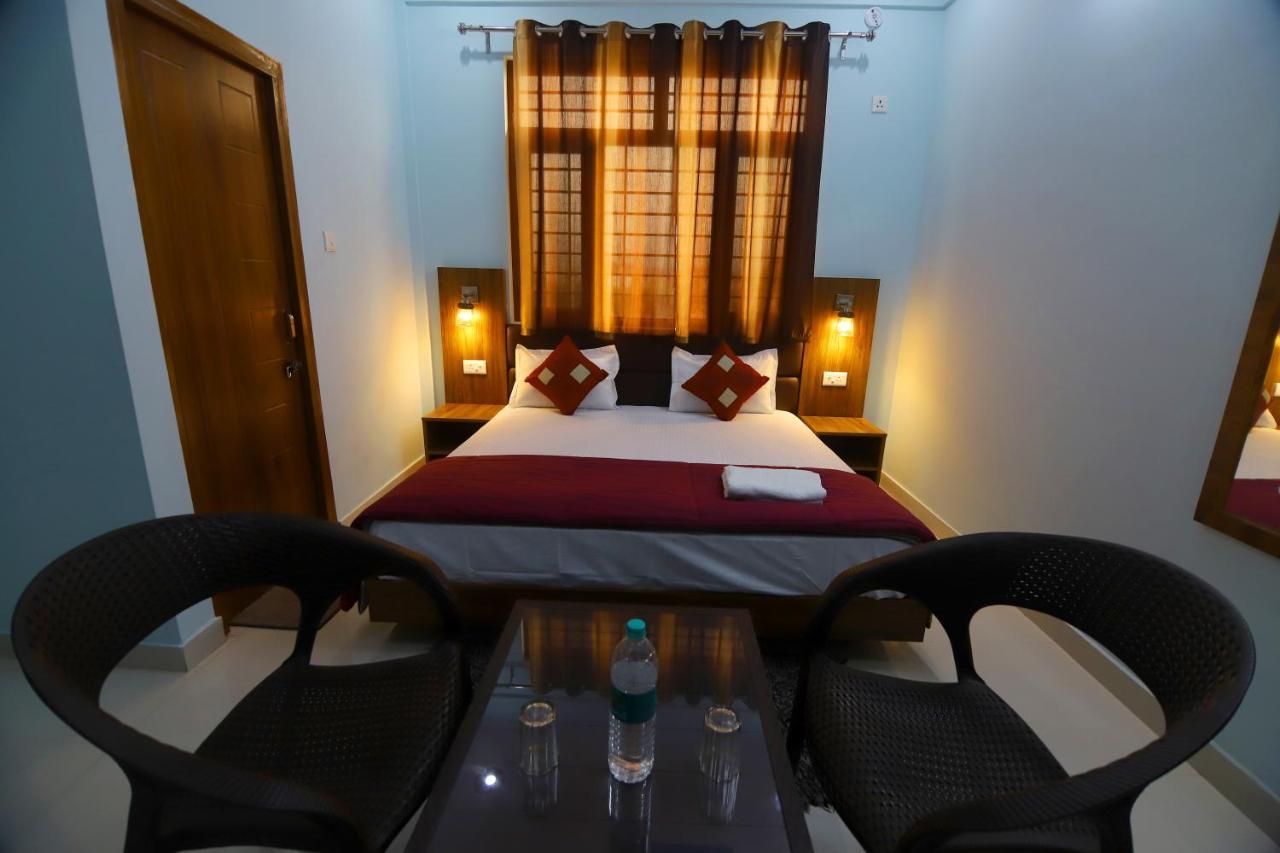 Hotel Comfort Inn Homestay เดห์ราดุน ภายนอก รูปภาพ