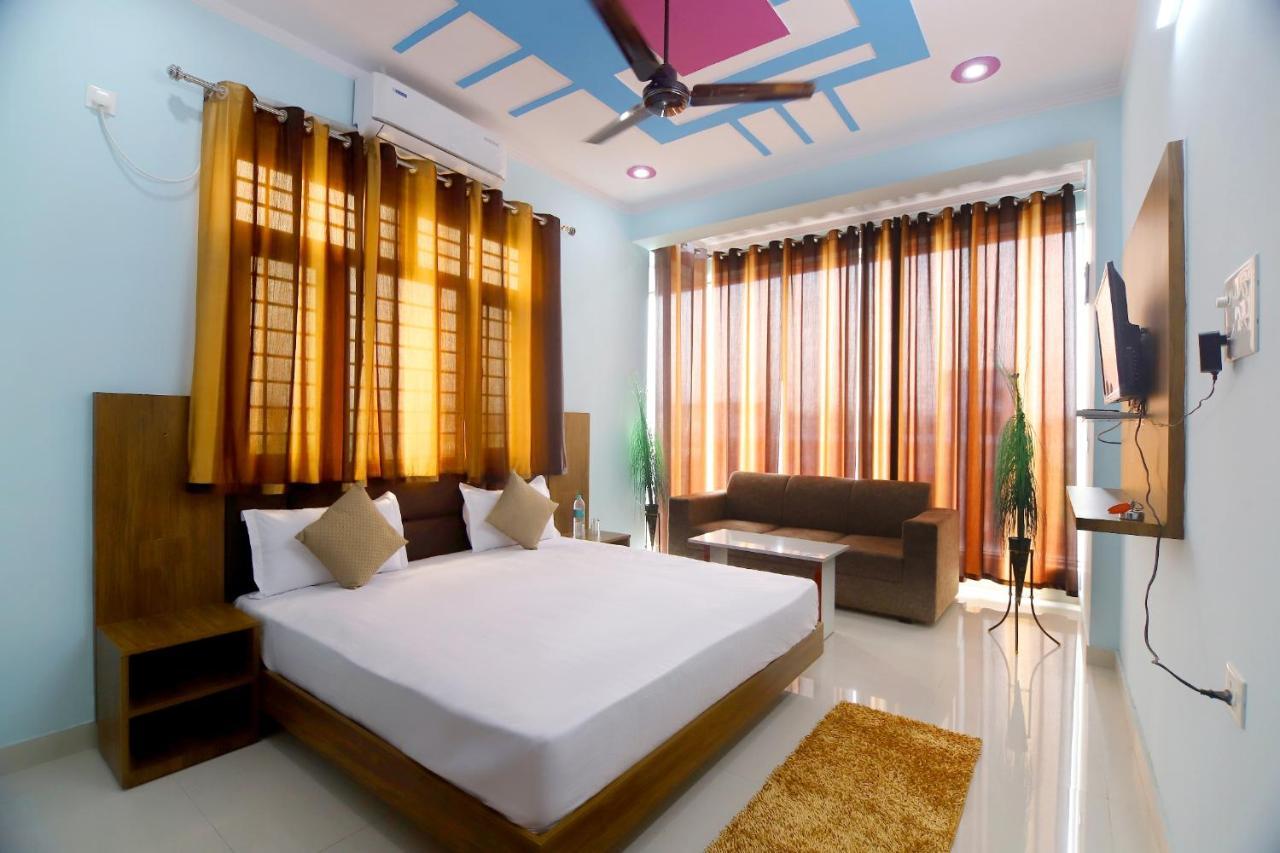 Hotel Comfort Inn Homestay เดห์ราดุน ภายนอก รูปภาพ