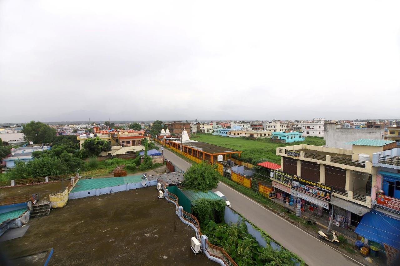 Hotel Comfort Inn Homestay เดห์ราดุน ภายนอก รูปภาพ