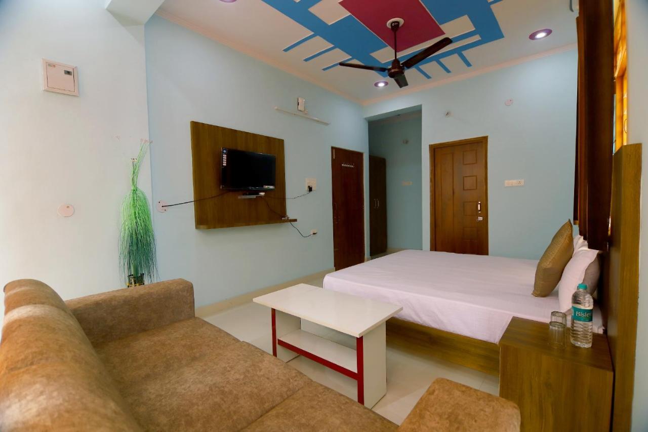 Hotel Comfort Inn Homestay เดห์ราดุน ภายนอก รูปภาพ